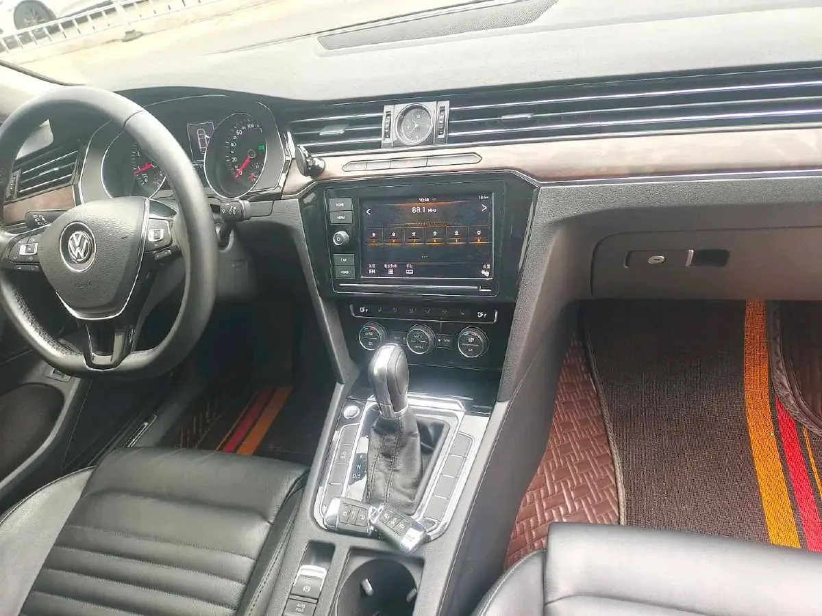 2019 Volkswagen Magotan 2.0T 186HP L4 7DCT,autocango,china used car exporter,china ev exporter,chinese used car exporter,chinese used ev exporter