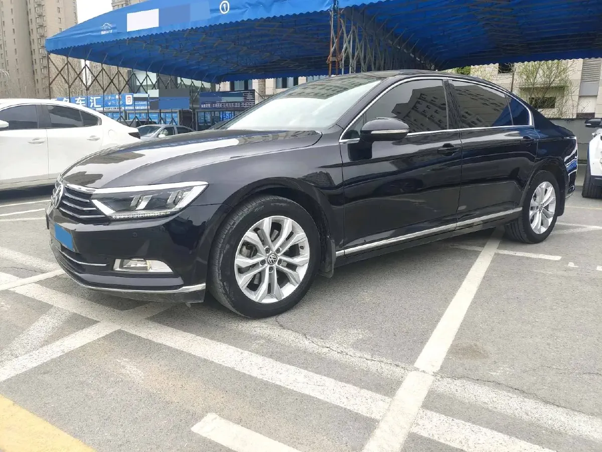 2019 Volkswagen Magotan 2.0T 186HP L4 7DCT,autocango,china used car exporter,china ev exporter,chinese used car exporter,chinese used ev exporter