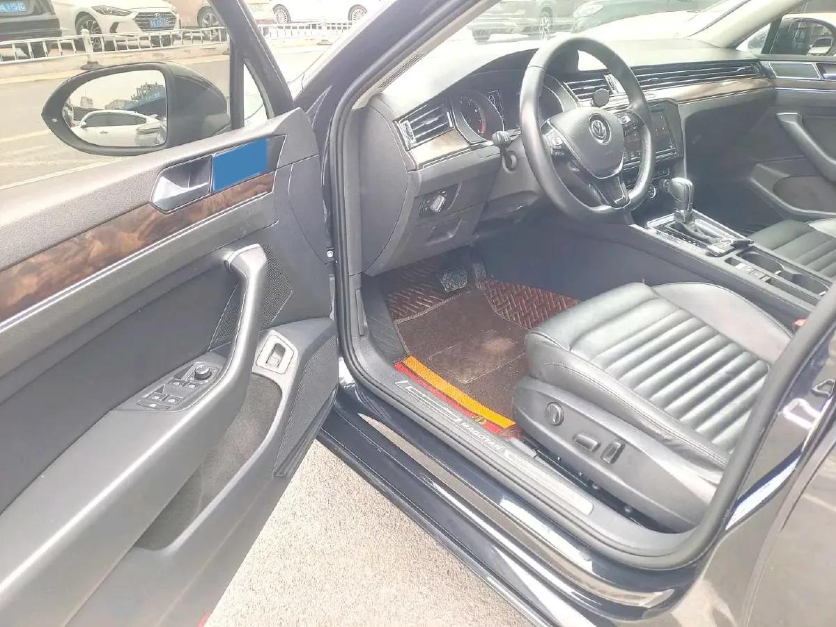 2019 Volkswagen Magotan 2.0T 186HP L4 7DCT,autocango,china used car exporter,china ev exporter,chinese used car exporter,chinese used ev exporter