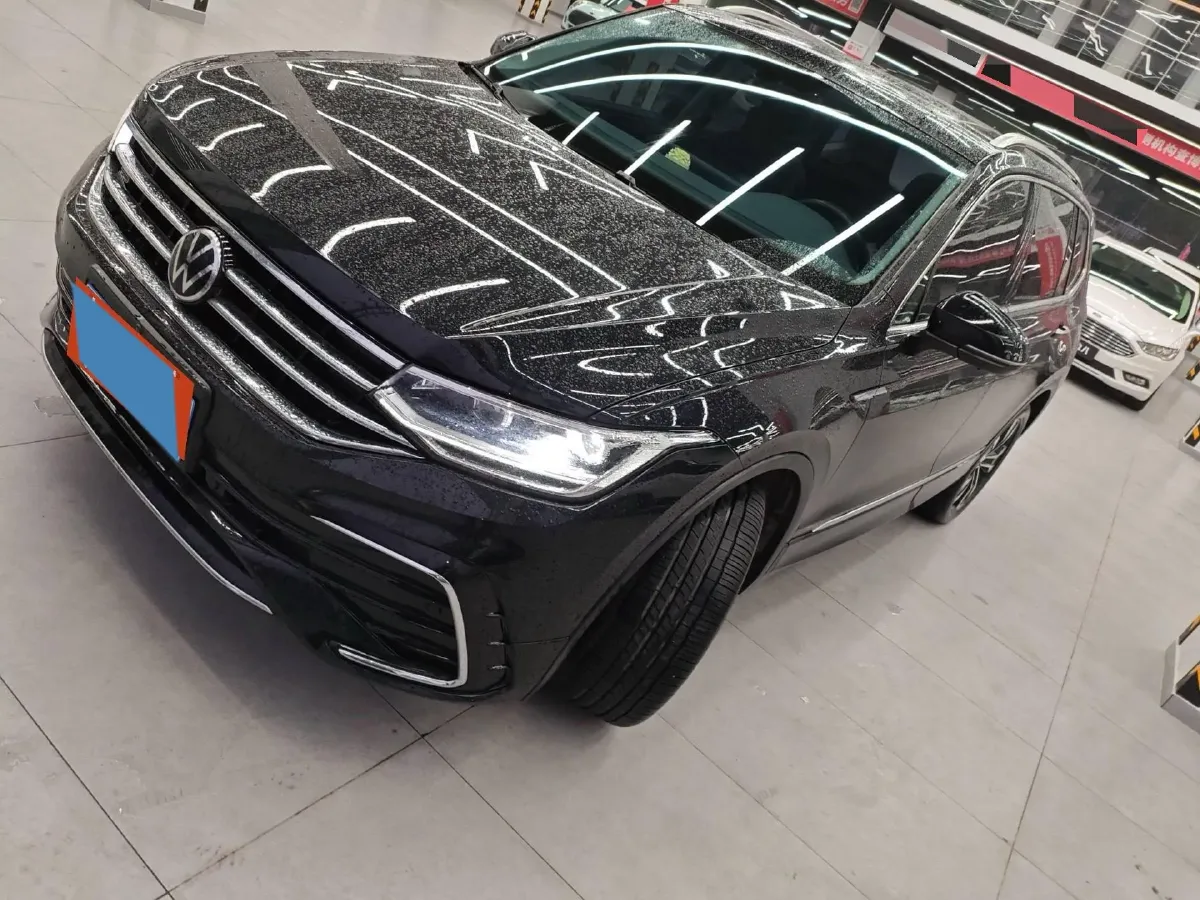 2024 Volkswagen Tiguan L 2.0T 186HP L4 7DCT,autocango,china used car exporter,china ev exporter,chinese used car exporter,chinese used ev exporter