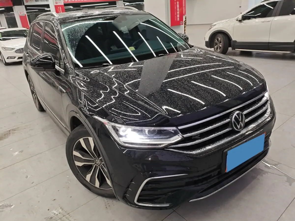 2024 Volkswagen Tiguan L 2.0T 186HP L4 7DCT,autocango,china used car exporter,china ev exporter,chinese used car exporter,chinese used ev exporter