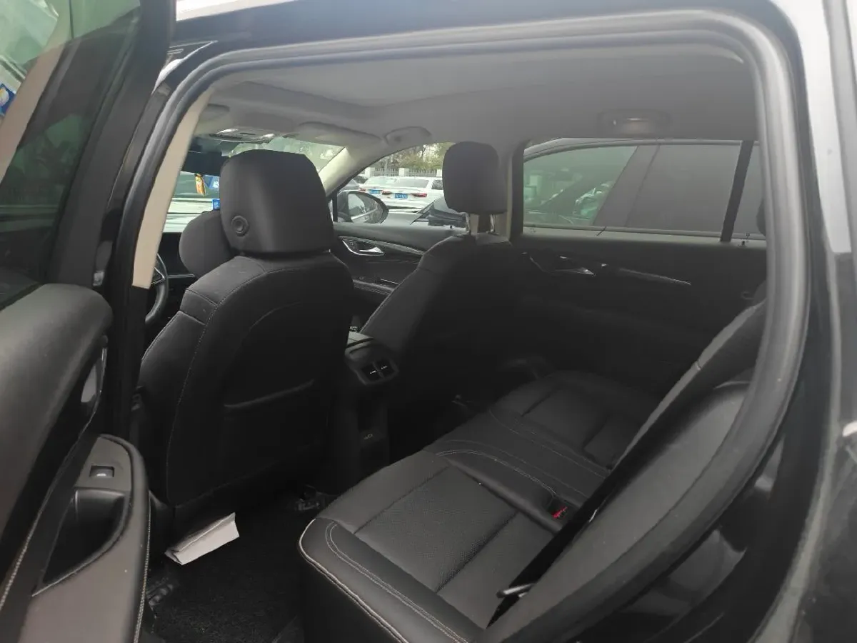 2023 Buick EnvisionPlus 2.0T 237HP L4 9AT,autocango,china used car exporter,china ev exporter,chinese used car exporter,chinese used ev exporter