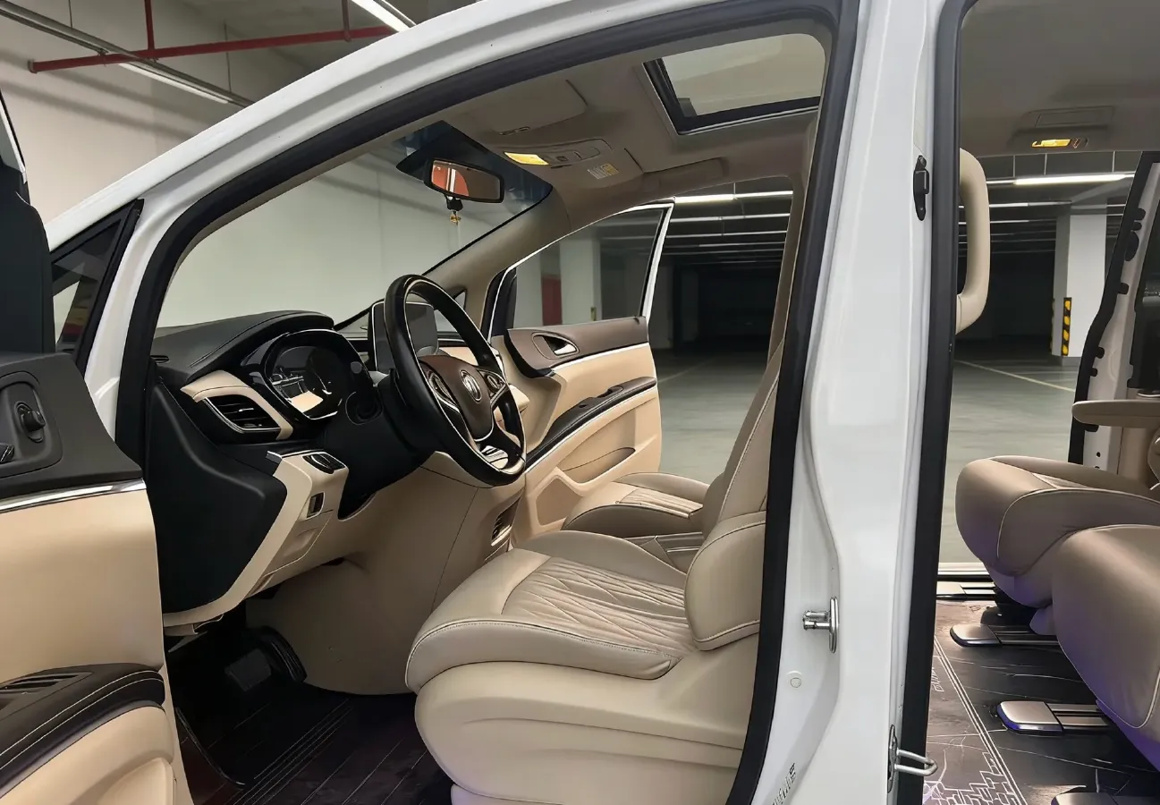 2023 Buick GL8 2.0T 237HP L4 9AT,autocango,china used car exporter,china ev exporter,chinese used car exporter,chinese used ev exporter
