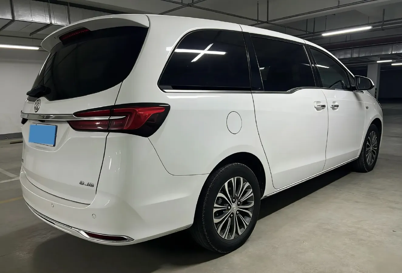 2023 Buick GL8 2.0T 237HP L4 9AT,autocango,china used car exporter,china ev exporter,chinese used car exporter,chinese used ev exporter
