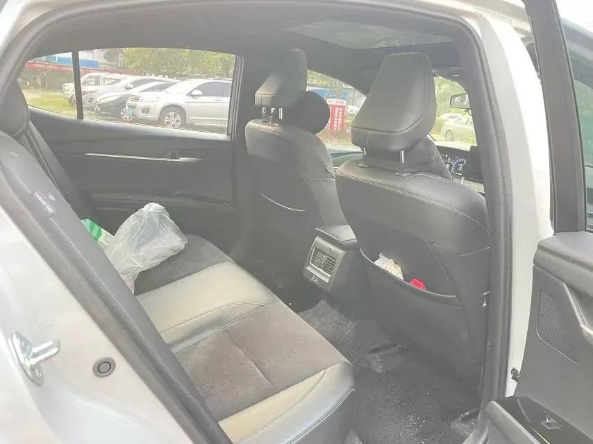 2024 Toyota Camry 2.0L 173HP L4 CVT,autocango,china used car exporter,china ev exporter,chinese used car exporter,chinese used ev exporter