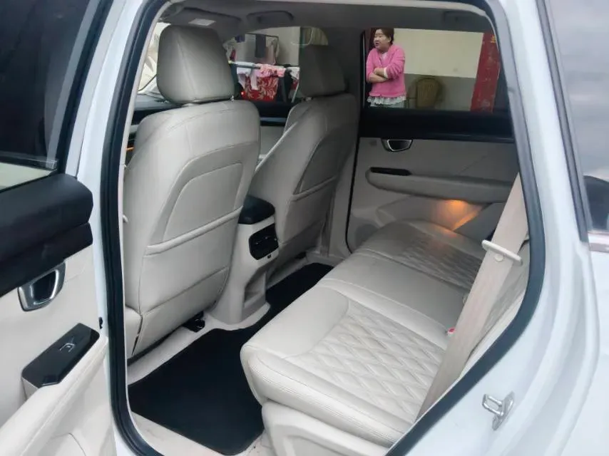 2021 WuLing XingChen 1.5T 147HP L4 CVT,autocango,china used car exporter,china ev exporter,chinese used car exporter,chinese used ev exporter
