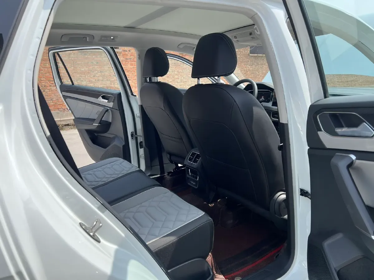 2024 Volkswagen Tayron 1.5T 160HP L4 7DCT,autocango,china used car exporter,china ev exporter,chinese used car exporter,chinese used ev exporter