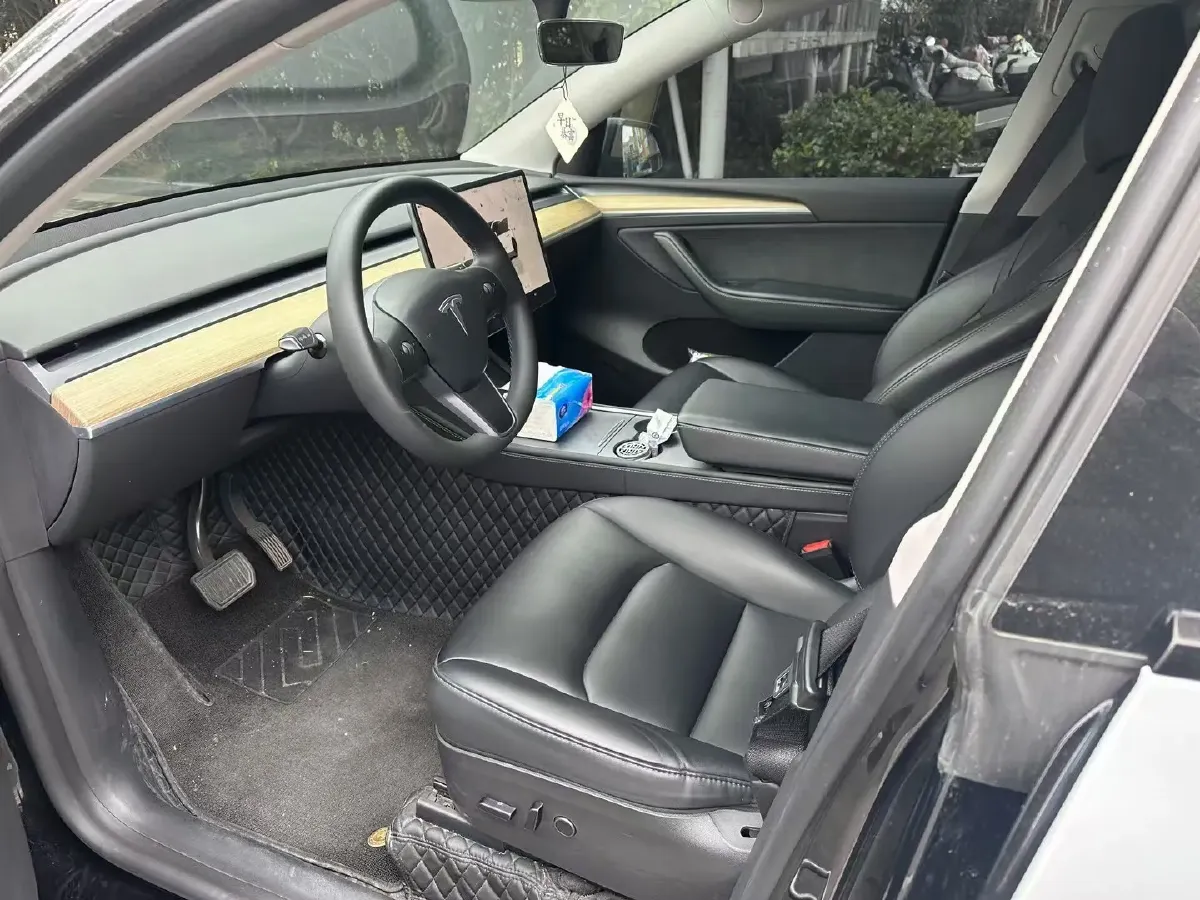 2022 Tesla Model Y BEV 60KWH,autocango,china used car exporter,china ev exporter,chinese used car exporter,chinese used ev exporter