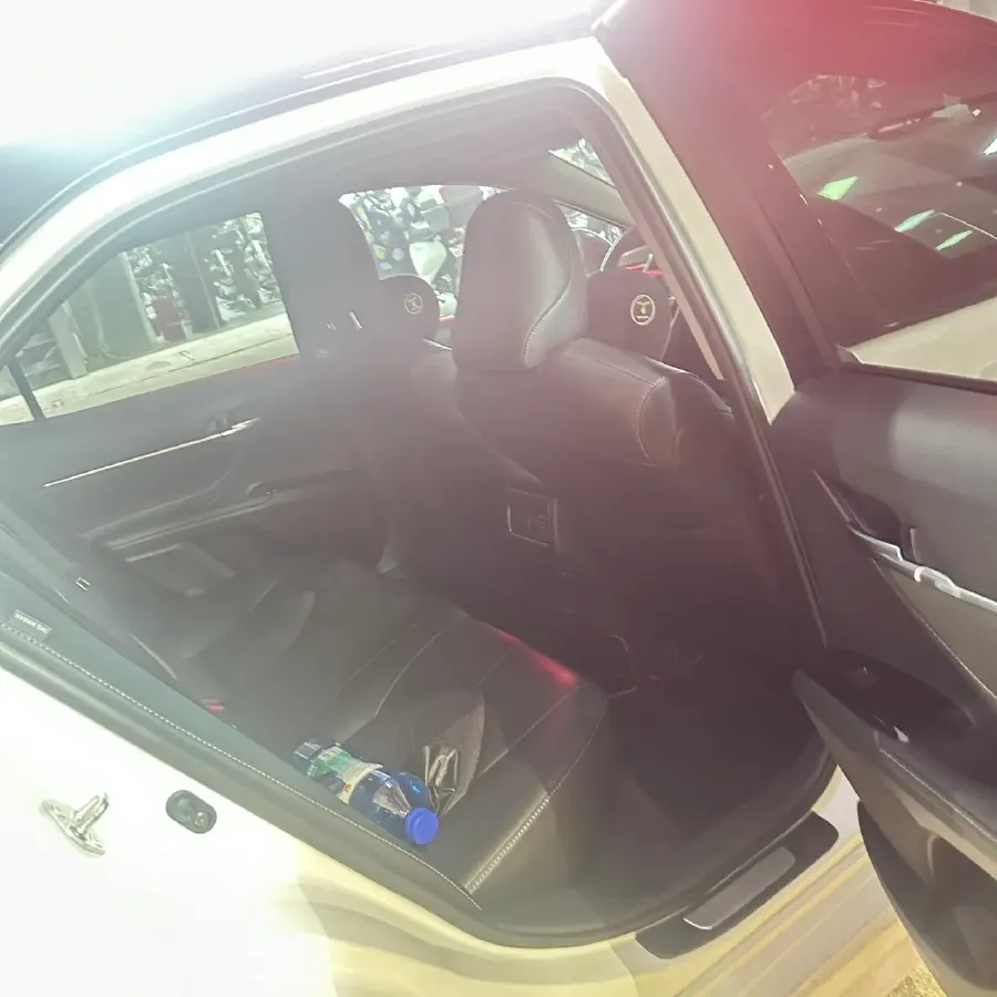 2021 Toyota Camry 2.5L 209HP L4 8AT,autocango,china used car exporter,china ev exporter,chinese used car exporter,chinese used ev exporter