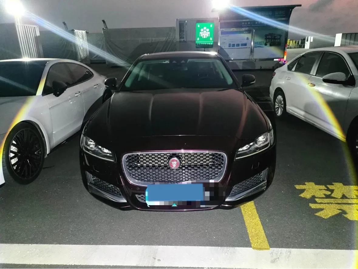 2020 Jaguar XFL 2.0T 250HP L4 8AT,autocango,china used car exporter,china ev exporter,chinese used car exporter,chinese used ev exporter