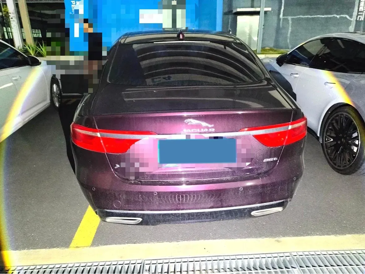 2020 Jaguar XFL 2.0T 250HP L4 8AT,autocango,china used car exporter,china ev exporter,chinese used car exporter,chinese used ev exporter