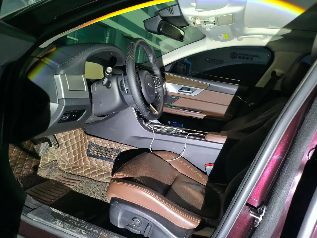 2020 Jaguar XFL 2.0T 250HP L4 8AT,autocango,china used car exporter,china ev exporter,chinese used car exporter,chinese used ev exporter