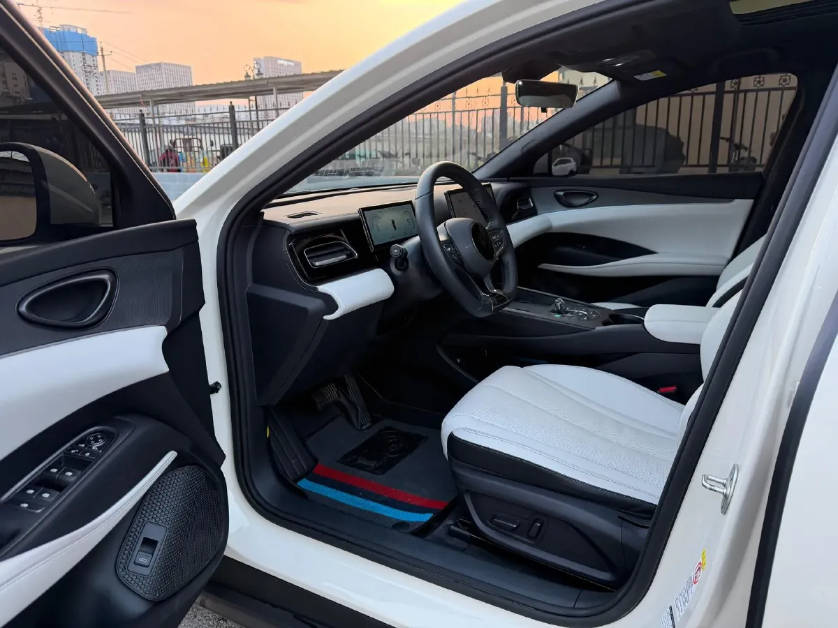 2024 BYD Seal 06 1.5L 101HP L4 E-CVT PHEV 15.87KWH,autocango,china used car exporter,china ev exporter,chinese used car exporter,chinese used ev exporter