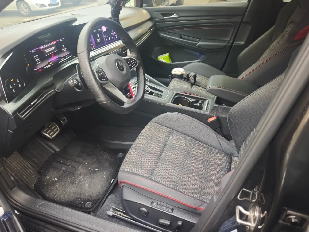 2021 Volkswagen GolfGTI 2.0T 220HP L4 7DCT,autocango,china used car exporter,china ev exporter,chinese used car exporter,chinese used ev exporter