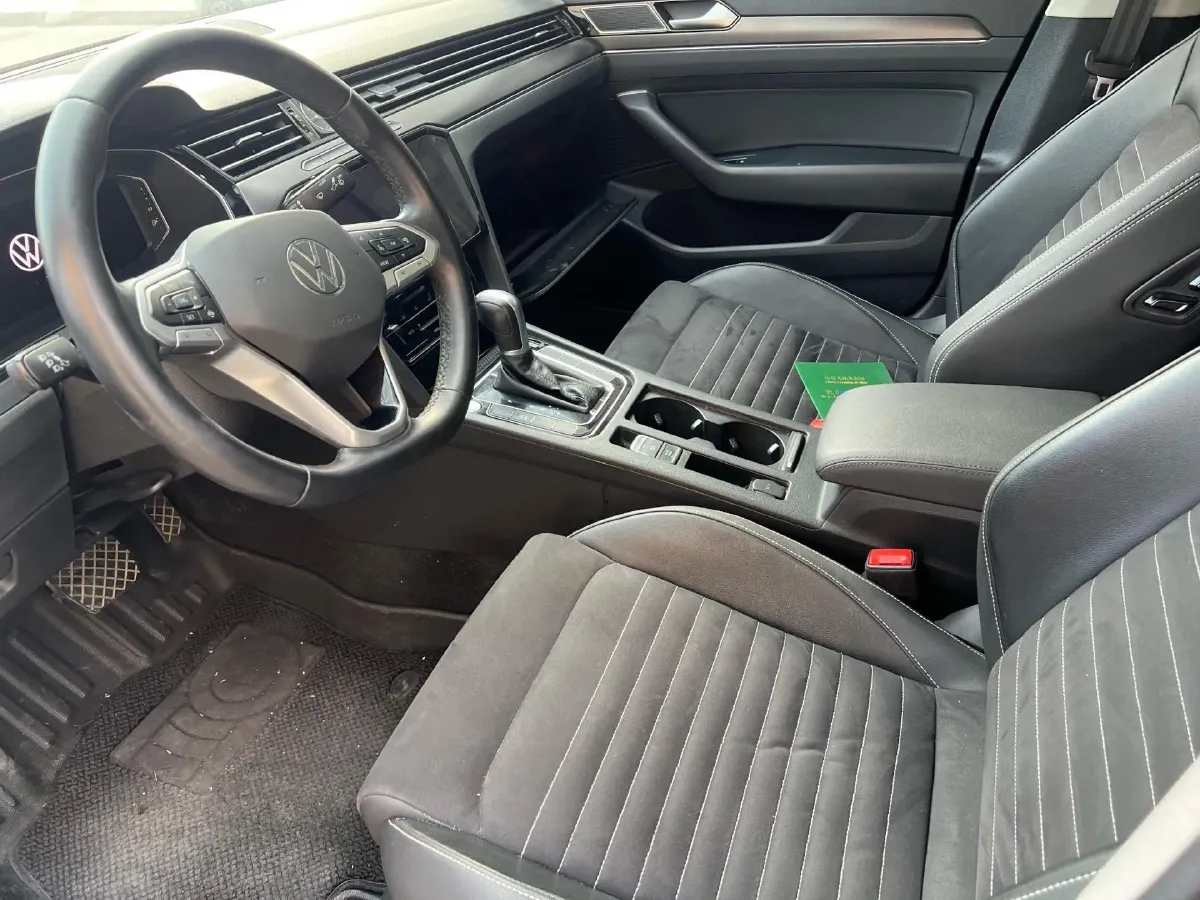 2021 Volkswagen Magotan 2.0T 186HP L4 7DCT,autocango,china used car exporter,china ev exporter,chinese used car exporter,chinese used ev exporter