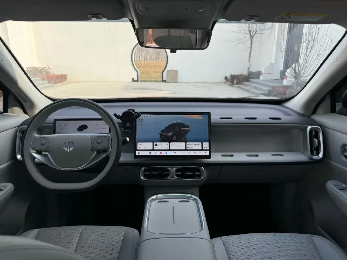 2025 Leapmotor B10 BEV 67.1KWH,autocango,china used car exporter,china ev exporter,chinese used car exporter,chinese used ev exporter