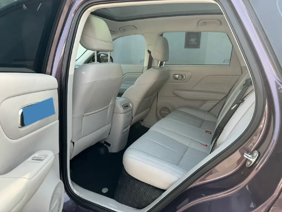 2025 Leapmotor B10 BEV 67.1KWH,autocango,china used car exporter,china ev exporter,chinese used car exporter,chinese used ev exporter