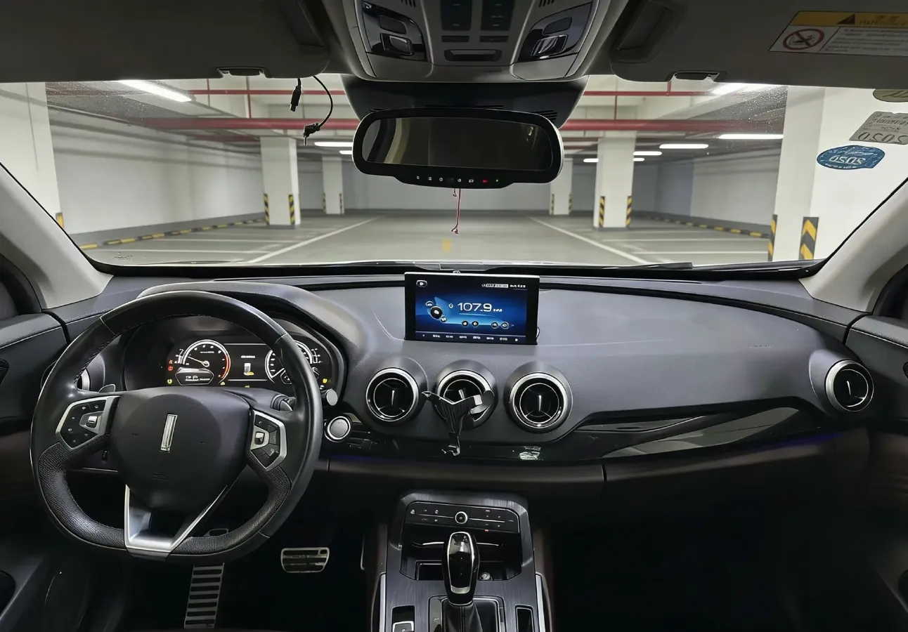 2017 WEY VV7 2.0T 234HP L4 7DCT,autocango,china used car exporter,china ev exporter,chinese used car exporter,chinese used ev exporter