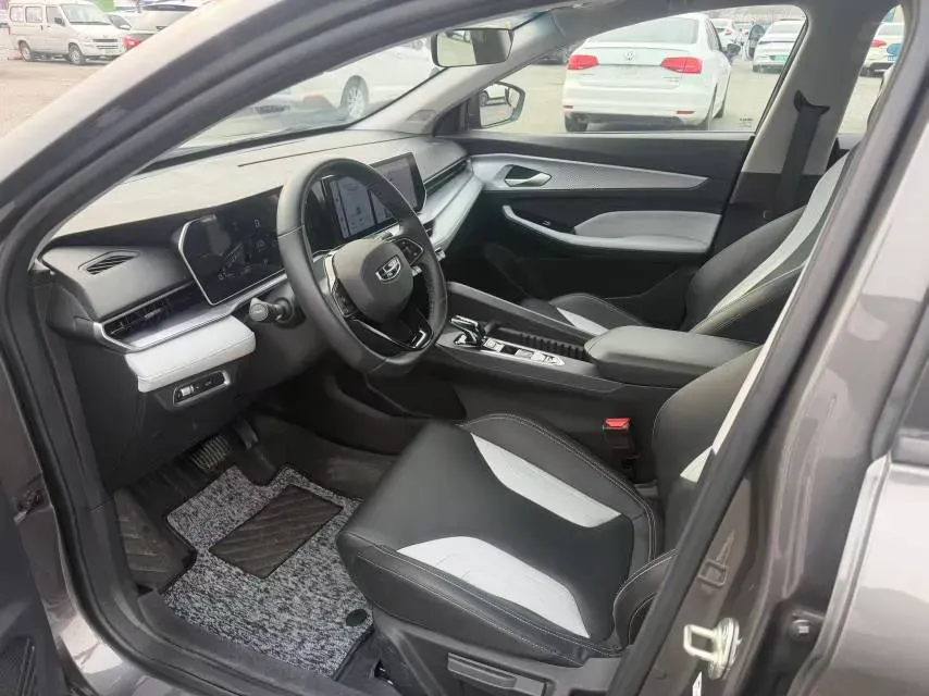 2022 Geely Binray 1.5T 181HP L4 7DCT,autocango,china used car exporter,china ev exporter,chinese used car exporter,chinese used ev exporter