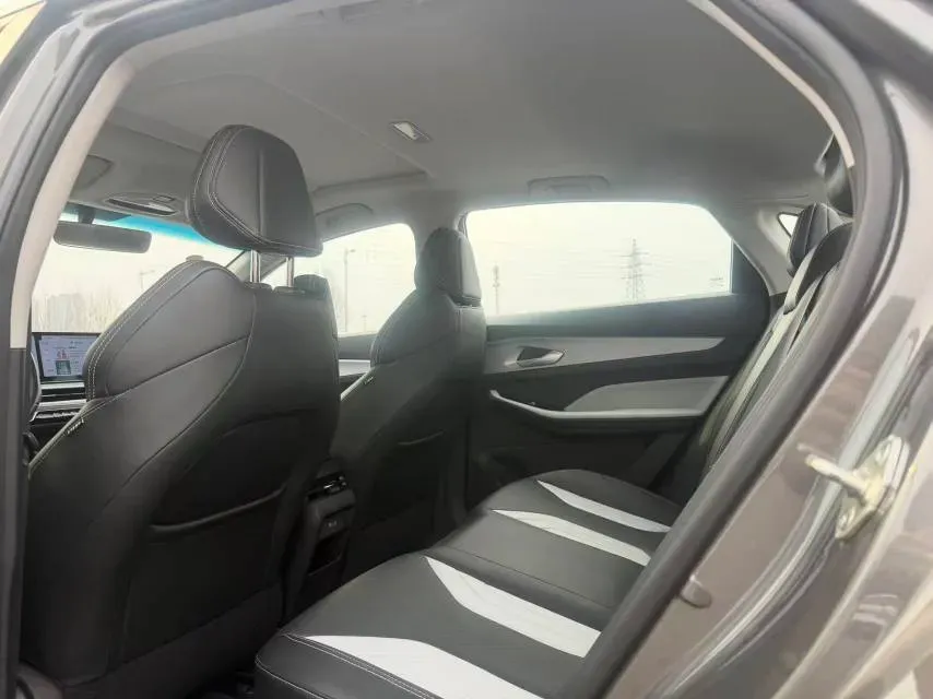 2022 Geely Binray 1.5T 181HP L4 7DCT,autocango,china used car exporter,china ev exporter,chinese used car exporter,chinese used ev exporter