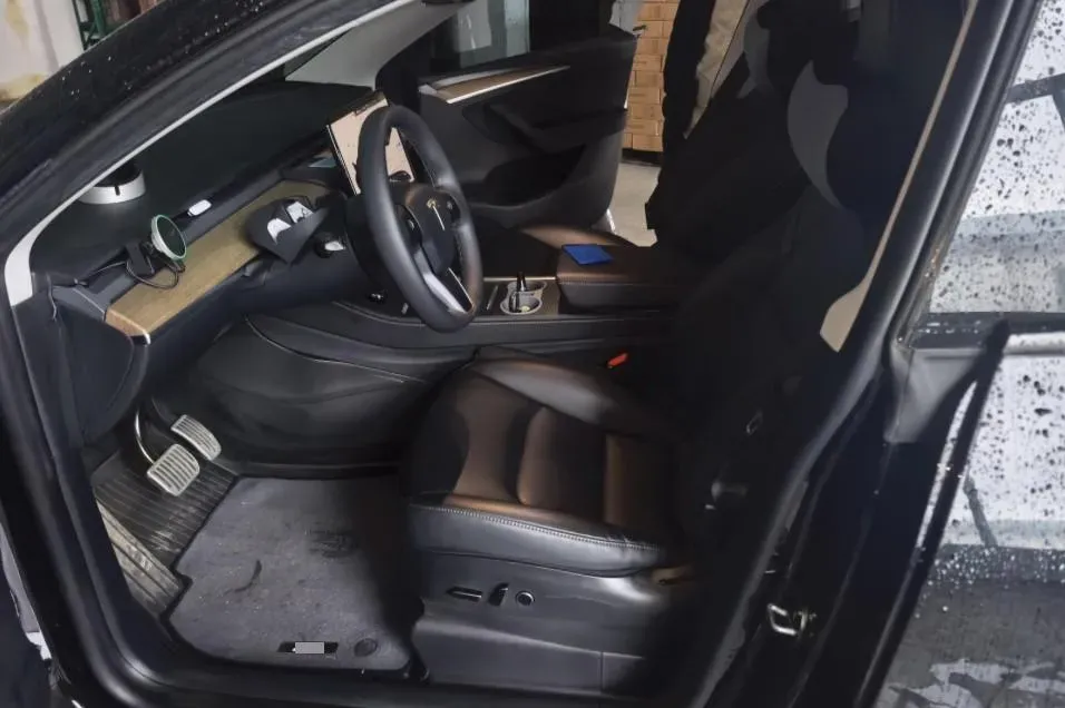 2022 Tesla Model Y BEV 60KWH,autocango,china used car exporter,china ev exporter,chinese used car exporter,chinese used ev exporter