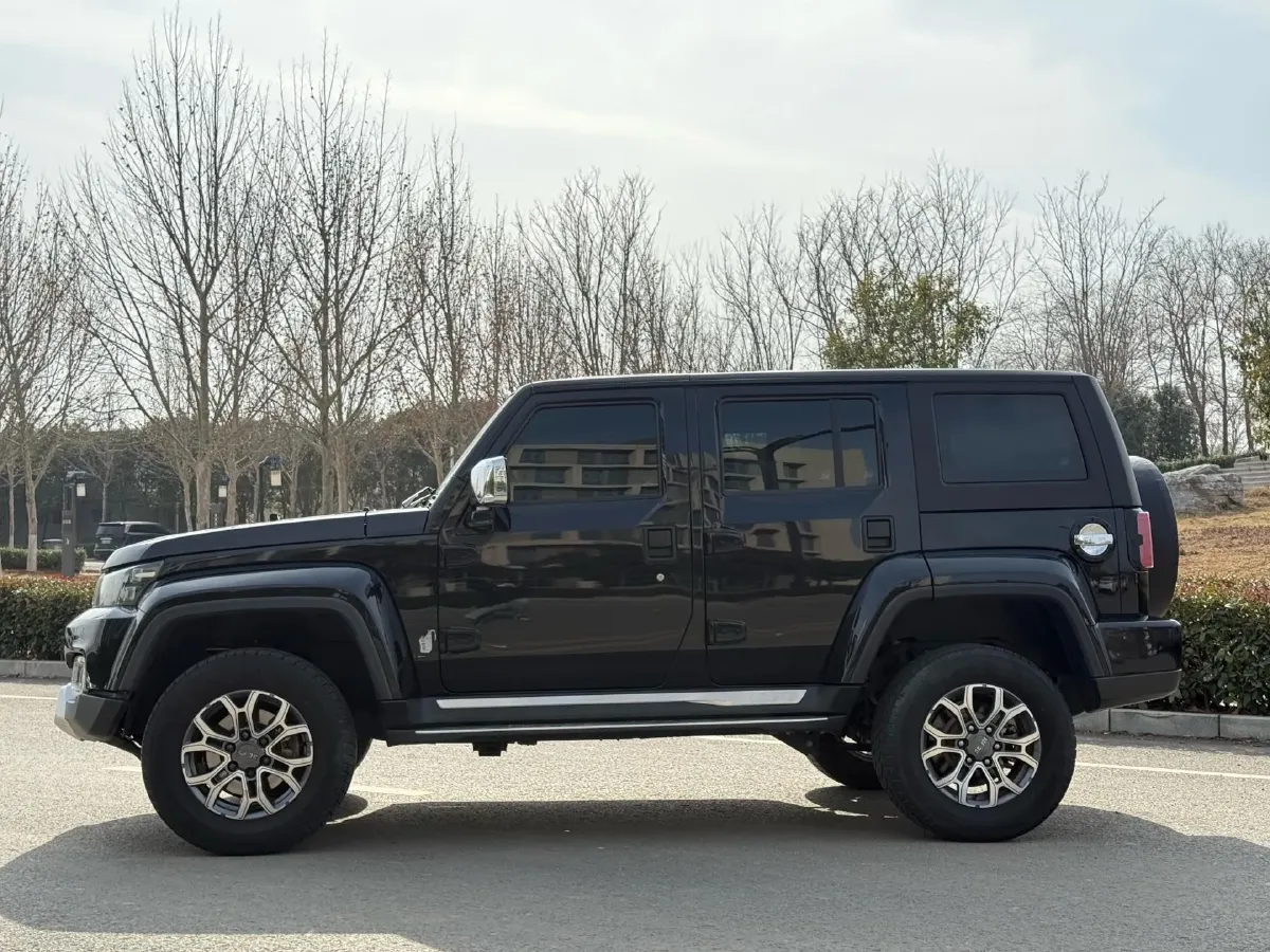2023 Beijing BJ40 2.0T 224HP L4 8AT,autocango,china used car exporter,china ev exporter,chinese used car exporter,chinese used ev exporter