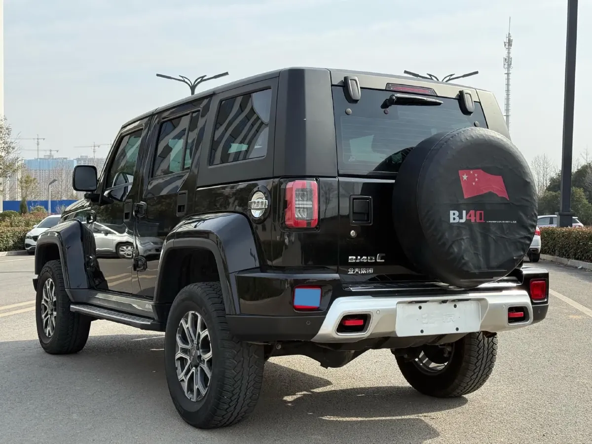 2023 Beijing BJ40 2.0T 224HP L4 8AT,autocango,china used car exporter,china ev exporter,chinese used car exporter,chinese used ev exporter