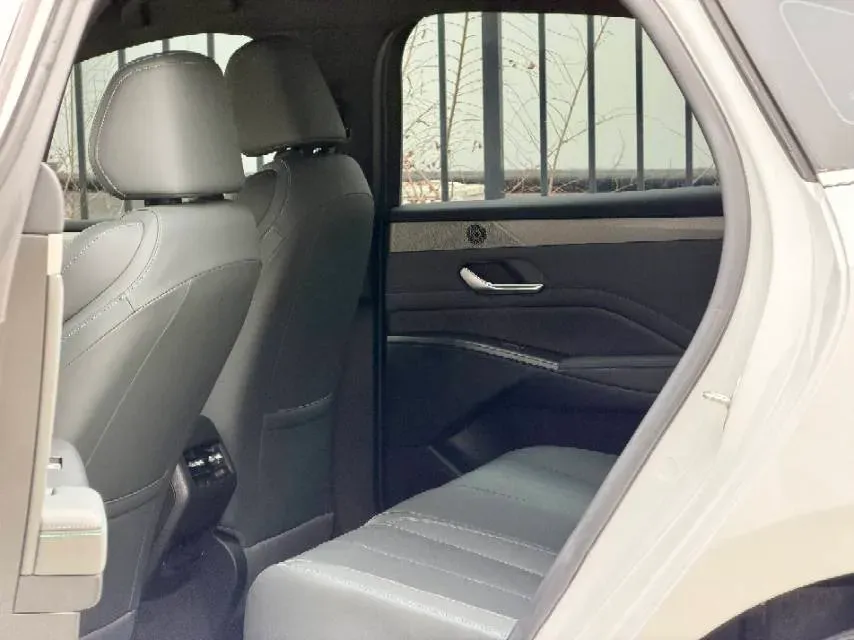 2025 BYD Qin Plus 1.5L 101HP L4 E-CVT PHEV 15.8KWH,autocango,china used car exporter,china ev exporter,chinese used car exporter,chinese used ev exporter