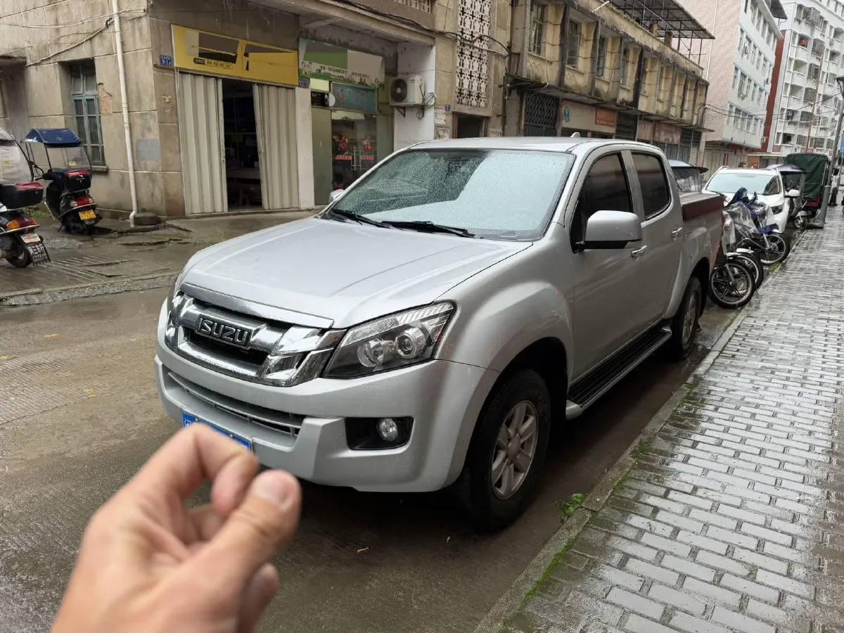2020 Isuzu LingTuo 2.5T 150HP L4 6AT,autocango,china used car exporter,china ev exporter,chinese used car exporter,chinese used ev exporter