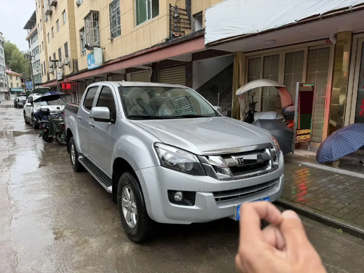 2020 Isuzu LingTuo 2.5T 150HP L4 6AT,autocango,china used car exporter,china ev exporter,chinese used car exporter,chinese used ev exporter