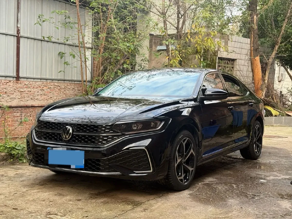 2025 Volkswagen Passat 2.0T 186HP L4 7DCT,autocango,china used car exporter,china ev exporter,chinese used car exporter,chinese used ev exporter