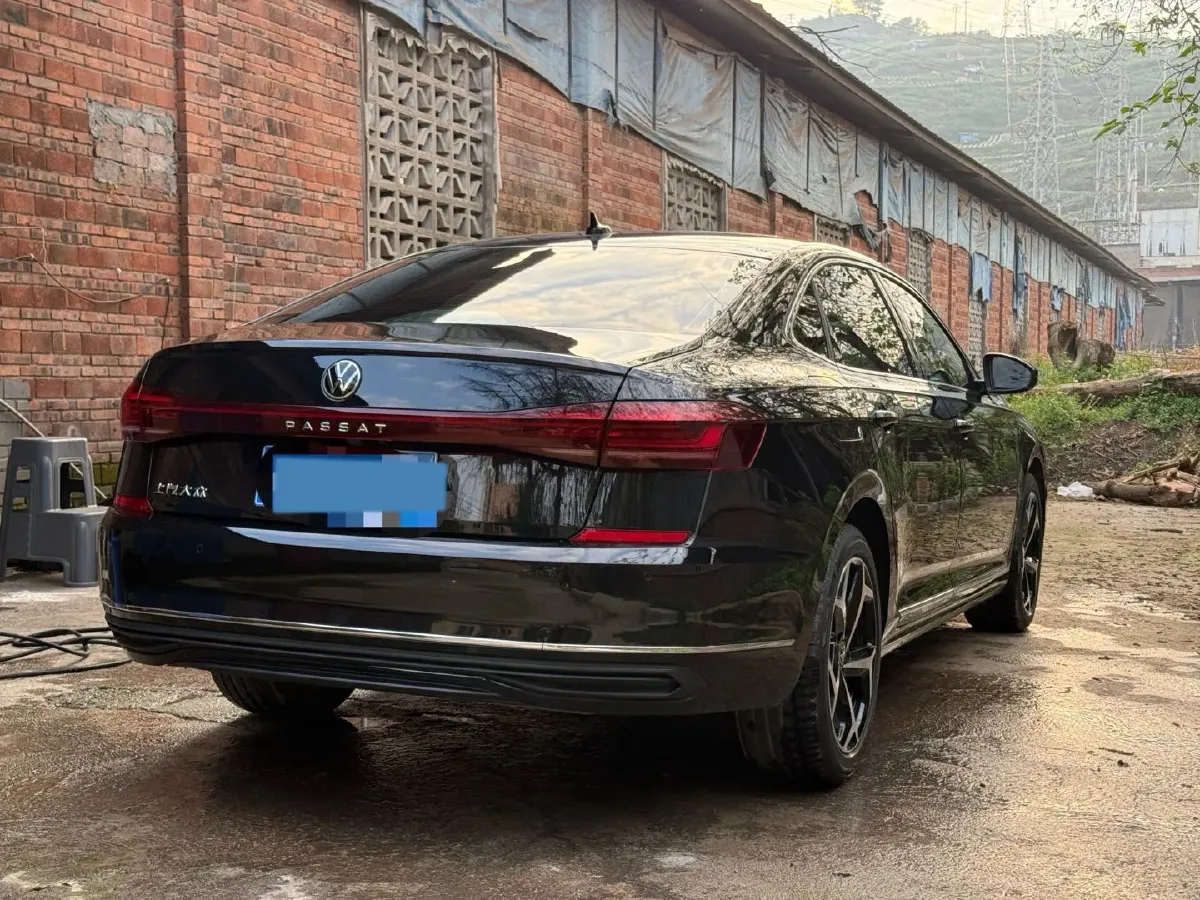 2025 Volkswagen Passat 2.0T 186HP L4 7DCT,autocango,china used car exporter,china ev exporter,chinese used car exporter,chinese used ev exporter