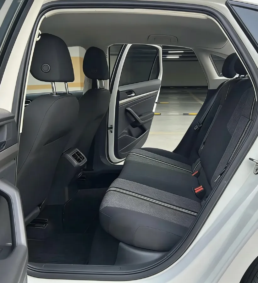 2019 Volkswagen T-Cross 1.5L 113HP L4 6AT,autocango,china used car exporter,china ev exporter,chinese used car exporter,chinese used ev exporter