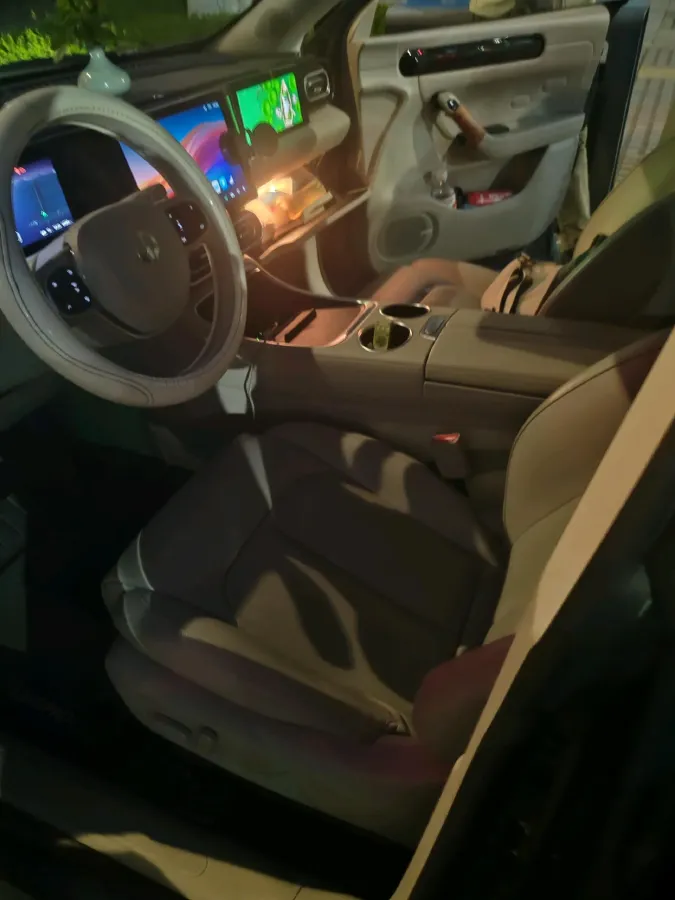 2023 Leapmotor C11 Range Extended 131HP REEV 30.1KWH,autocango,china used car exporter,china ev exporter,chinese used car exporter,chinese used ev exporter