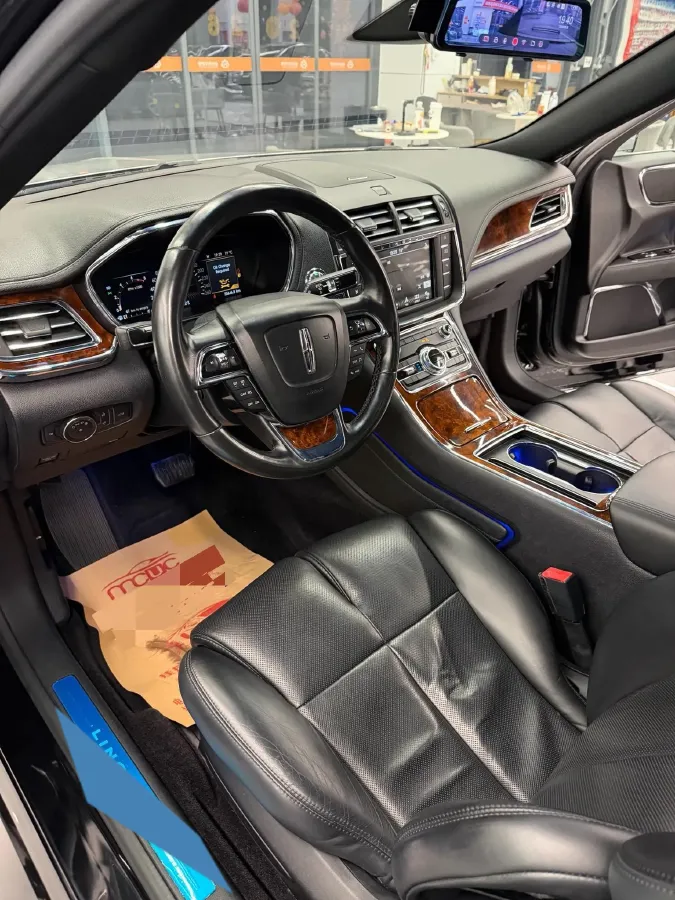 2017 Lincoln Continental 2.0T 261HP L4 6AT,autocango,china used car exporter,china ev exporter,chinese used car exporter,chinese used ev exporter