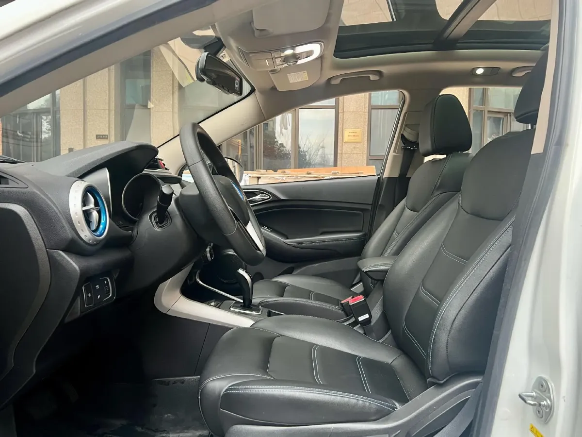 2018 BYD Yuan BEV 43.2KWH,autocango,china used car exporter,china ev exporter,chinese used car exporter,chinese used ev exporter