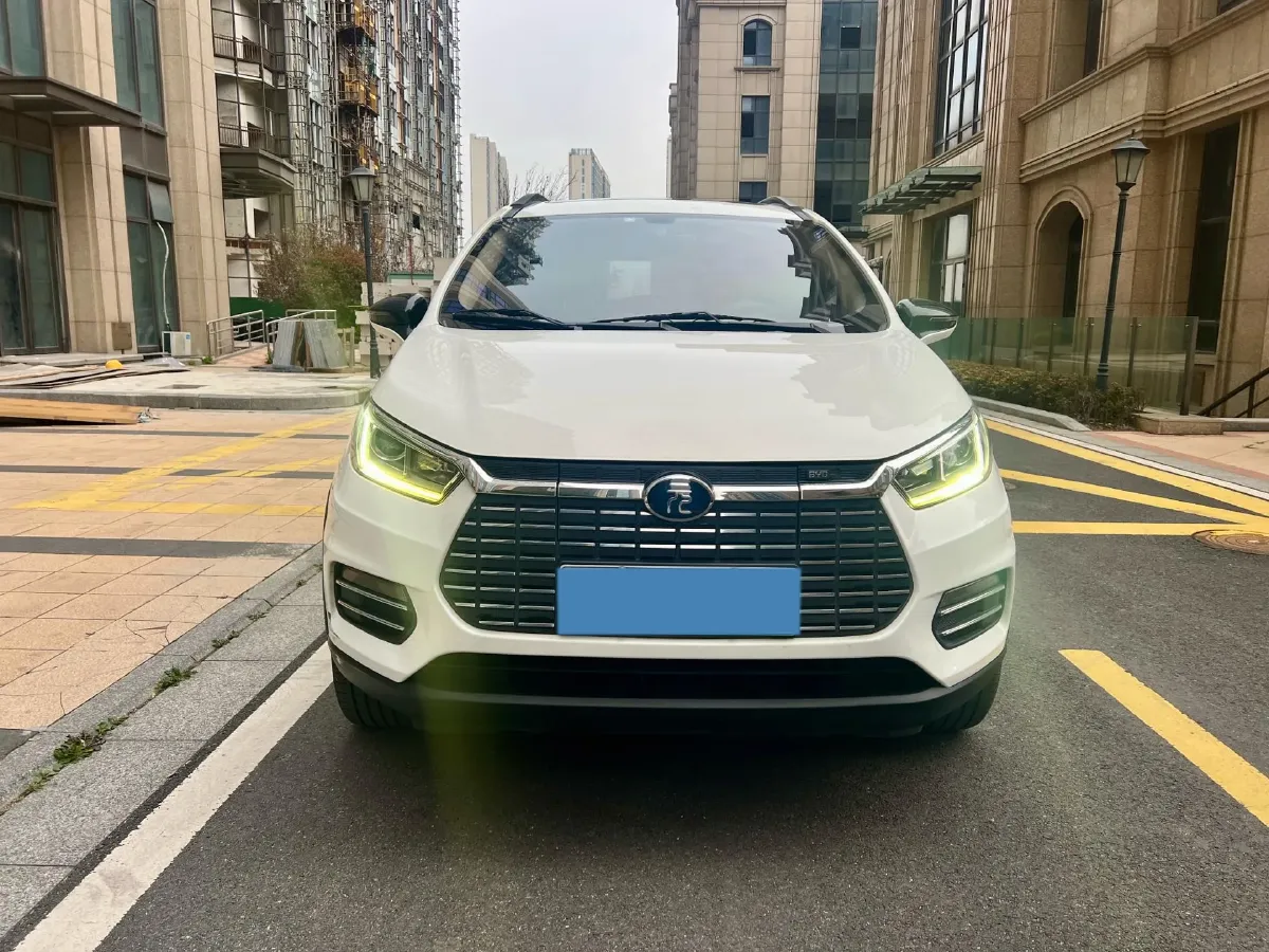 2018 BYD Yuan BEV 43.2KWH,autocango,china used car exporter,china ev exporter,chinese used car exporter,chinese used ev exporter