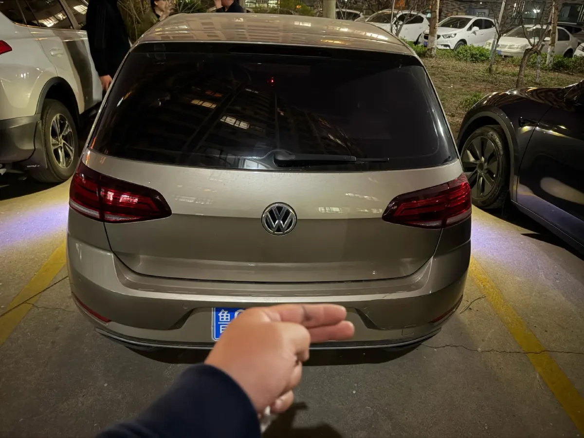 2018 Volkswagen Golf 1.6L 110HP L4 6AT,autocango,china used car exporter,china ev exporter,chinese used car exporter,chinese used ev exporter