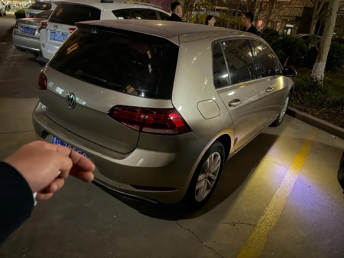 2018 Volkswagen Golf 1.6L 110HP L4 6AT,autocango,china used car exporter,china ev exporter,chinese used car exporter,chinese used ev exporter