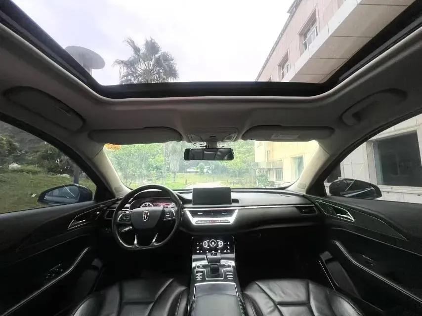 2020 HongQi H5 1.5T 169HP L4 7DCT,autocango,china used car exporter,china ev exporter,chinese used car exporter,chinese used ev exporter