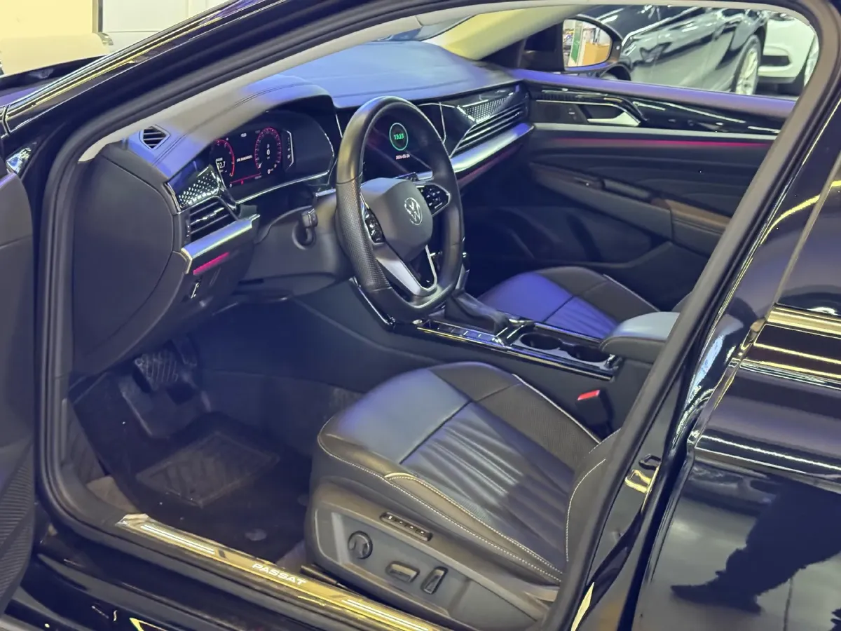 2023 Volkswagen Passat 2.0T 186HP L4 7DCT,autocango,china used car exporter,china ev exporter,chinese used car exporter,chinese used ev exporter