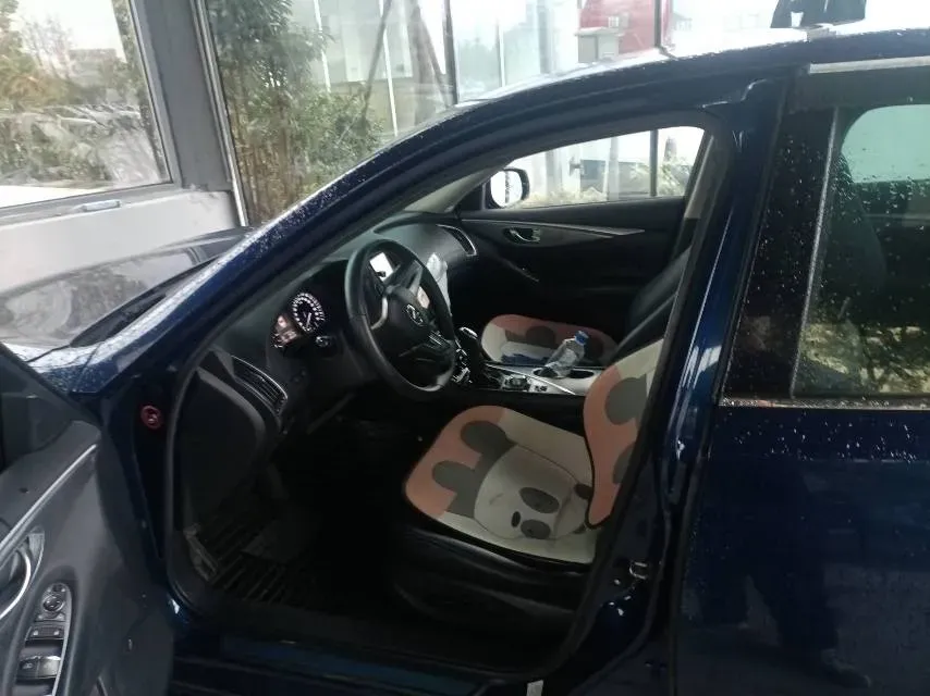 2018 Jeep Grand Commander 2.0T 265HP L4 9AT,autocango,china used car exporter,china ev exporter,chinese used car exporter,chinese used ev exporter