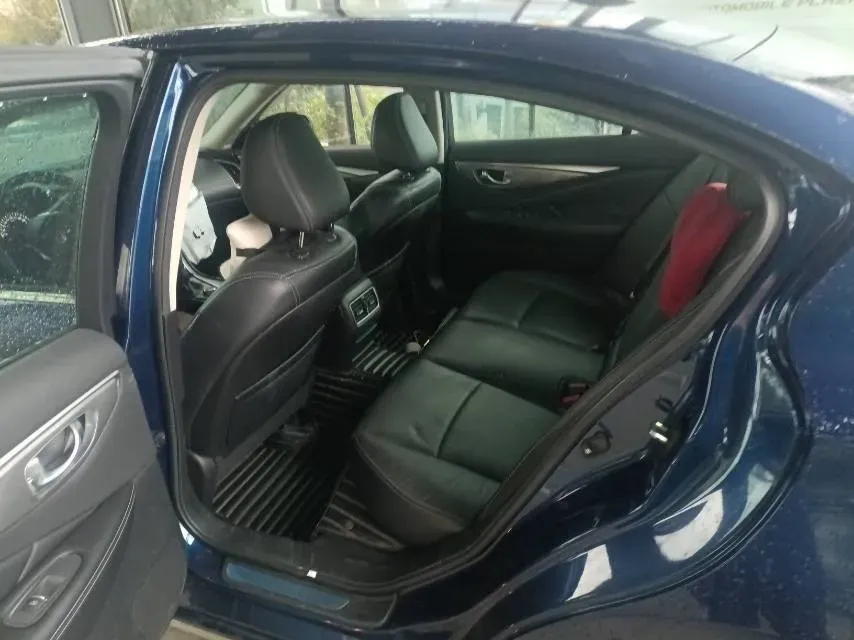 2018 Jeep Grand Commander 2.0T 265HP L4 9AT,autocango,china used car exporter,china ev exporter,chinese used car exporter,chinese used ev exporter