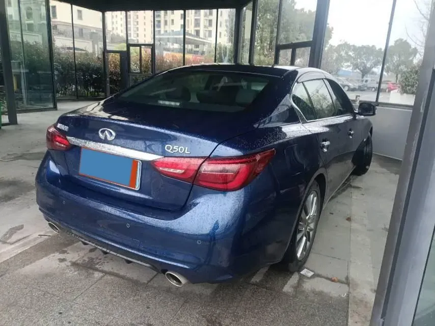 2018 Jeep Grand Commander 2.0T 265HP L4 9AT,autocango,china used car exporter,china ev exporter,chinese used car exporter,chinese used ev exporter