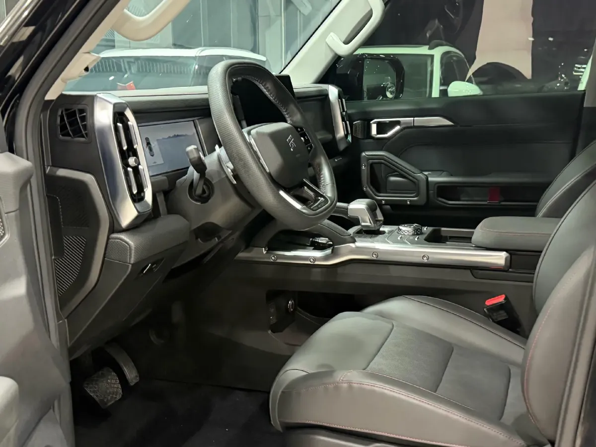 2023 Jetour Traveller 1.5T 184HP L4 7DCT,autocango,china used car exporter,china ev exporter,chinese used car exporter,chinese used ev exporter