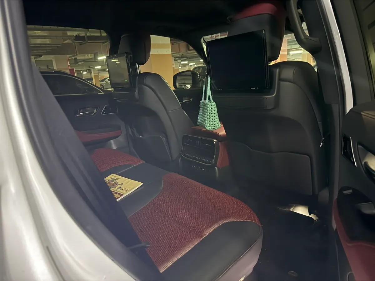 2021 LUMMA CLR V 2.0T 261HP L4 9AT,autocango,china used car exporter,china ev exporter,chinese used car exporter,chinese used ev exporter