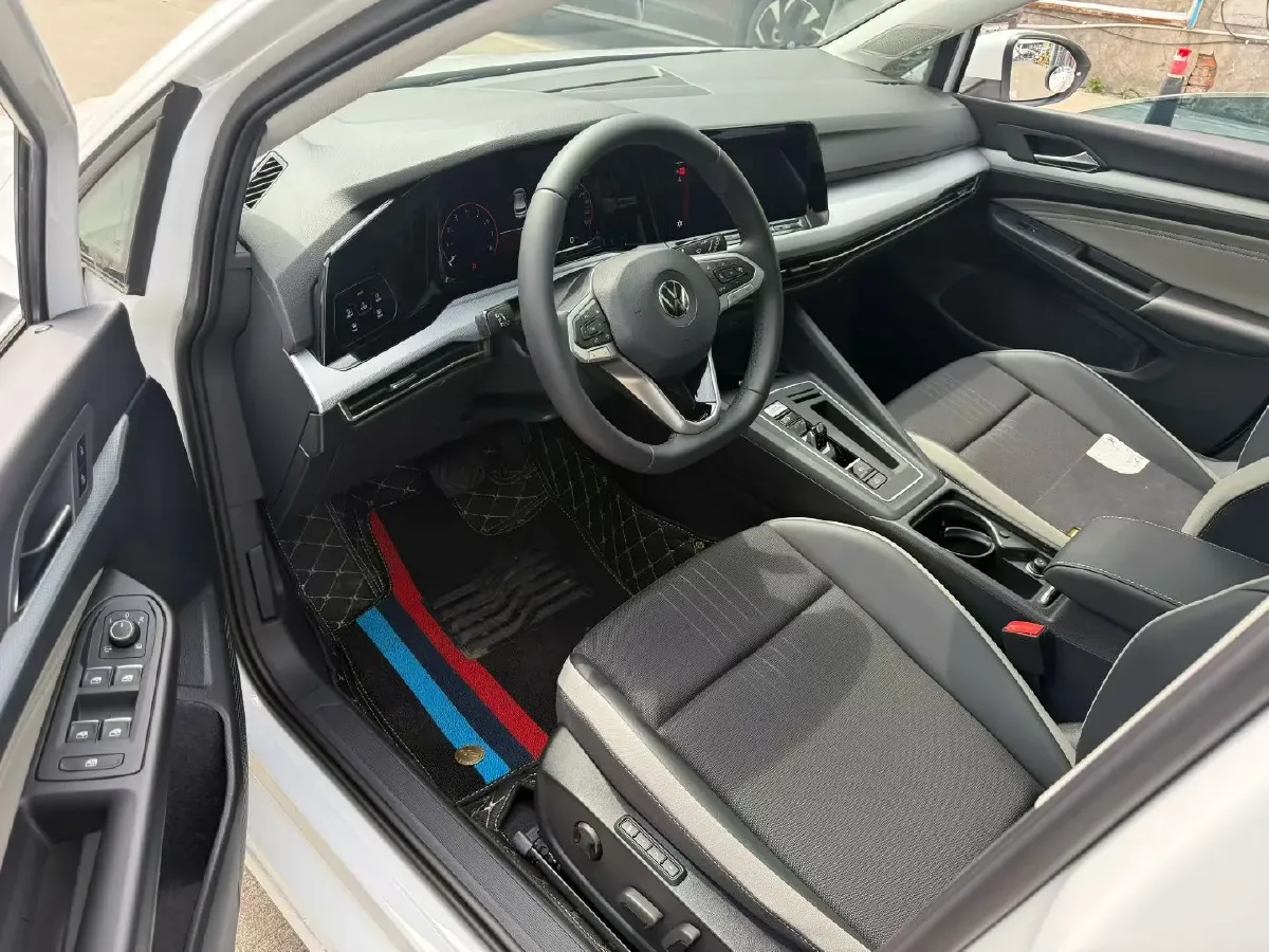 2024 Volkswagen Golf 1.4T 150HP L4 7DCT,autocango,china used car exporter,china ev exporter,chinese used car exporter,chinese used ev exporter