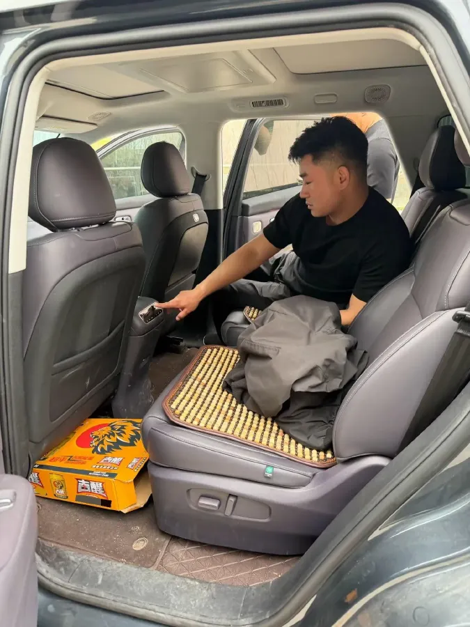 2024 Leapmotor C16 1.5L 95HP L4 REEV 28.4KWH,autocango,china used car exporter,china ev exporter,chinese used car exporter,chinese used ev exporter