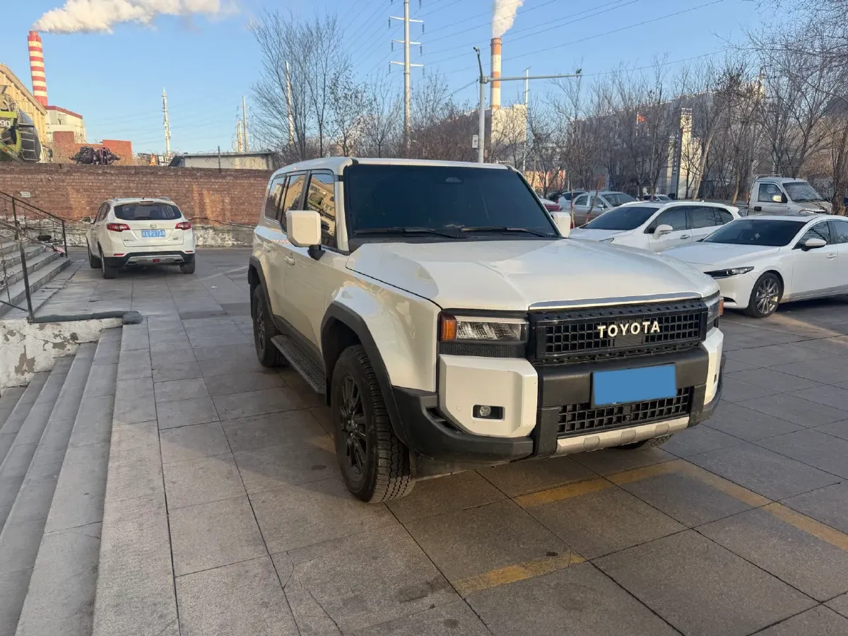 2024 Toyota Land Cruiser Prado 2.4T 282HP L4 8AT Hybrid,autocango,china used car exporter,china ev exporter,chinese used car exporter,chinese used ev exporter