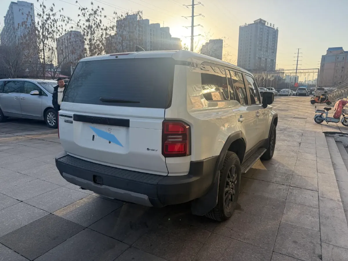 2024 Toyota Land Cruiser Prado 2.4T 282HP L4 8AT Hybrid,autocango,china used car exporter,china ev exporter,chinese used car exporter,chinese used ev exporter